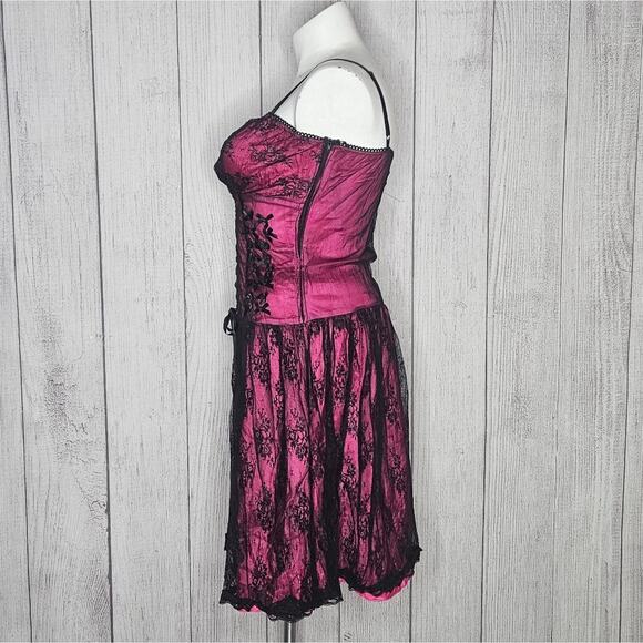 Vintage 90s y2k Pink with Black Lace Overlay & Corset Ties - Picture 5 of 7